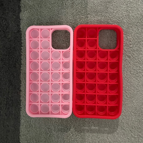 2 IPhone Case with Bubble Push Pop Sensory Fidget for iPhone12 - Picture 3 of 5
